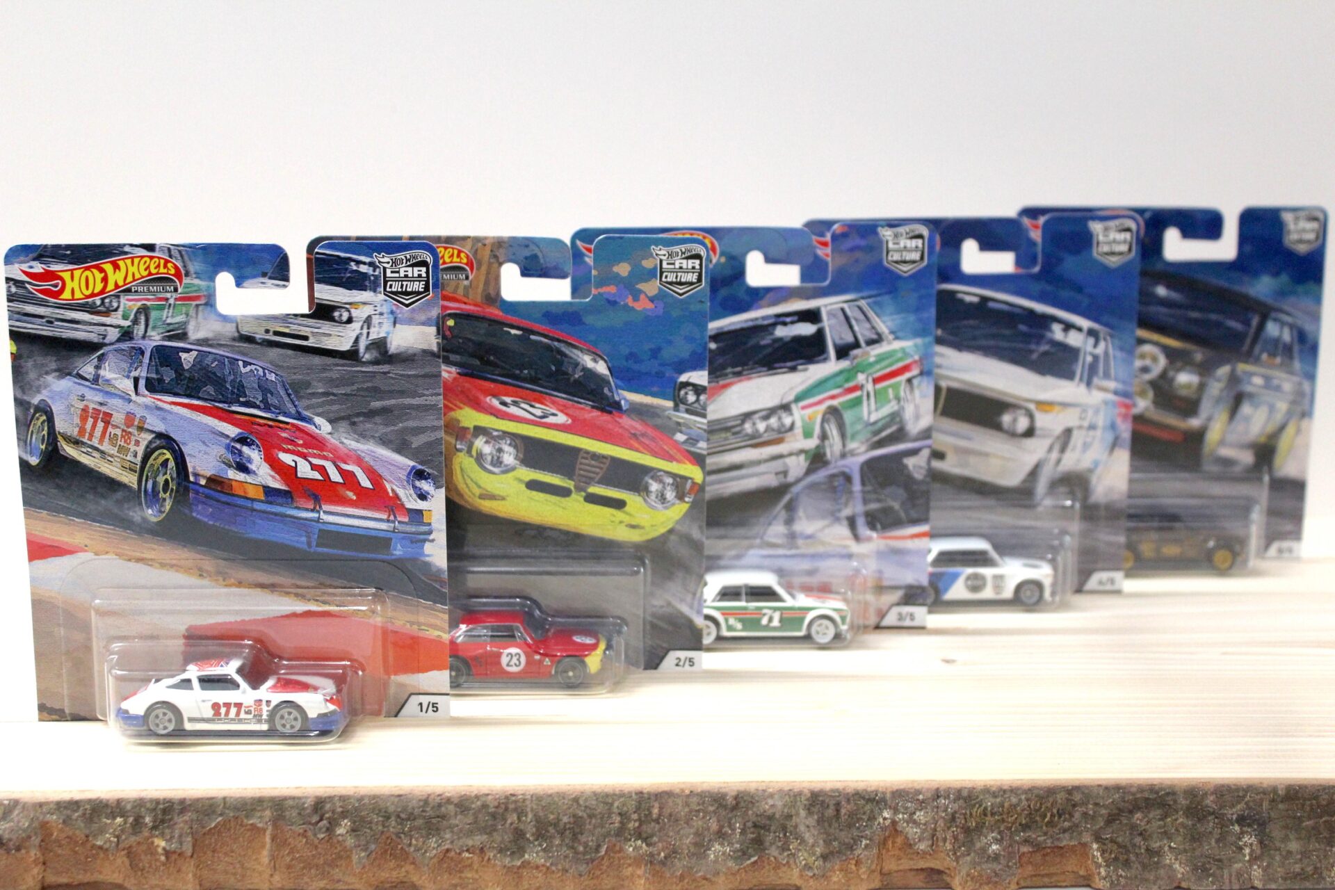 ID 55867 orig.jpg 1:64 Hot Wheels Door Slammers 2020 Car Culture Premium Pack 5 pcs. Alfa, Porsche, BMW