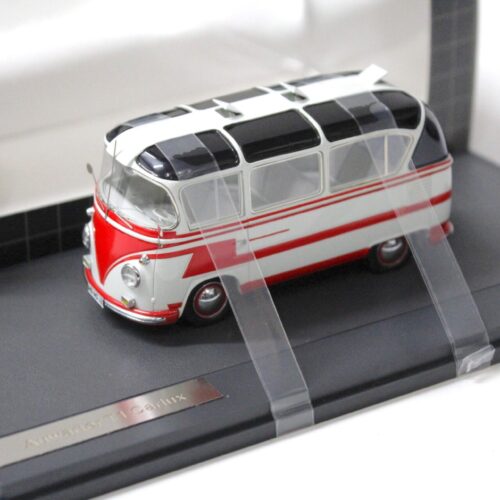 1:43 Matrix VW Auwärter T1 Carlux white/ red - Image 1