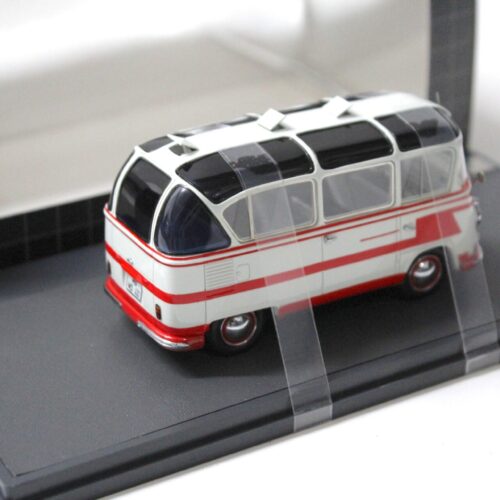1:43 Matrix VW Auwärter T1 Carlux white/ red - Image 2
