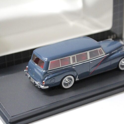 1:43 Matrix 1956 Mercedes 300C Binz 300C Wagon gray - Image 2