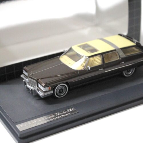 1:43 Matrix 1976 Cadillac Fleetwood Brougham Castilian Wagon brown metallic