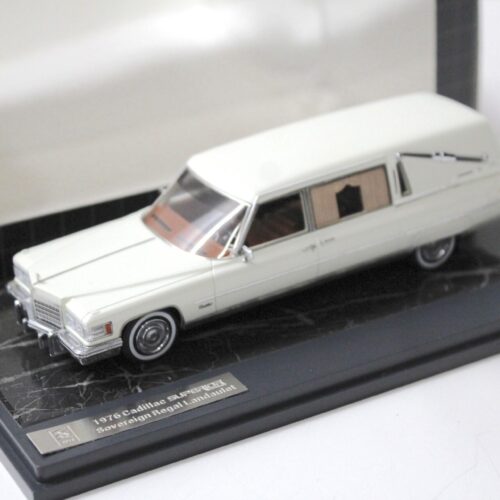 1:43 Matrix 1976 Cadillac Superior Sovereign Regal Landaulet Hearse white