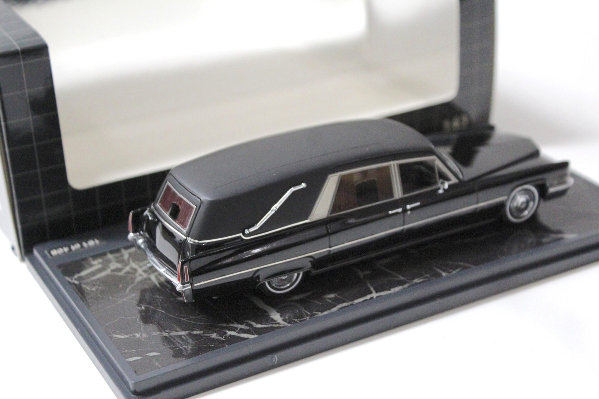 1:43 Matrix 1970 Cadillac Superior Crown Sovereign Regal Landaulet Hearse black