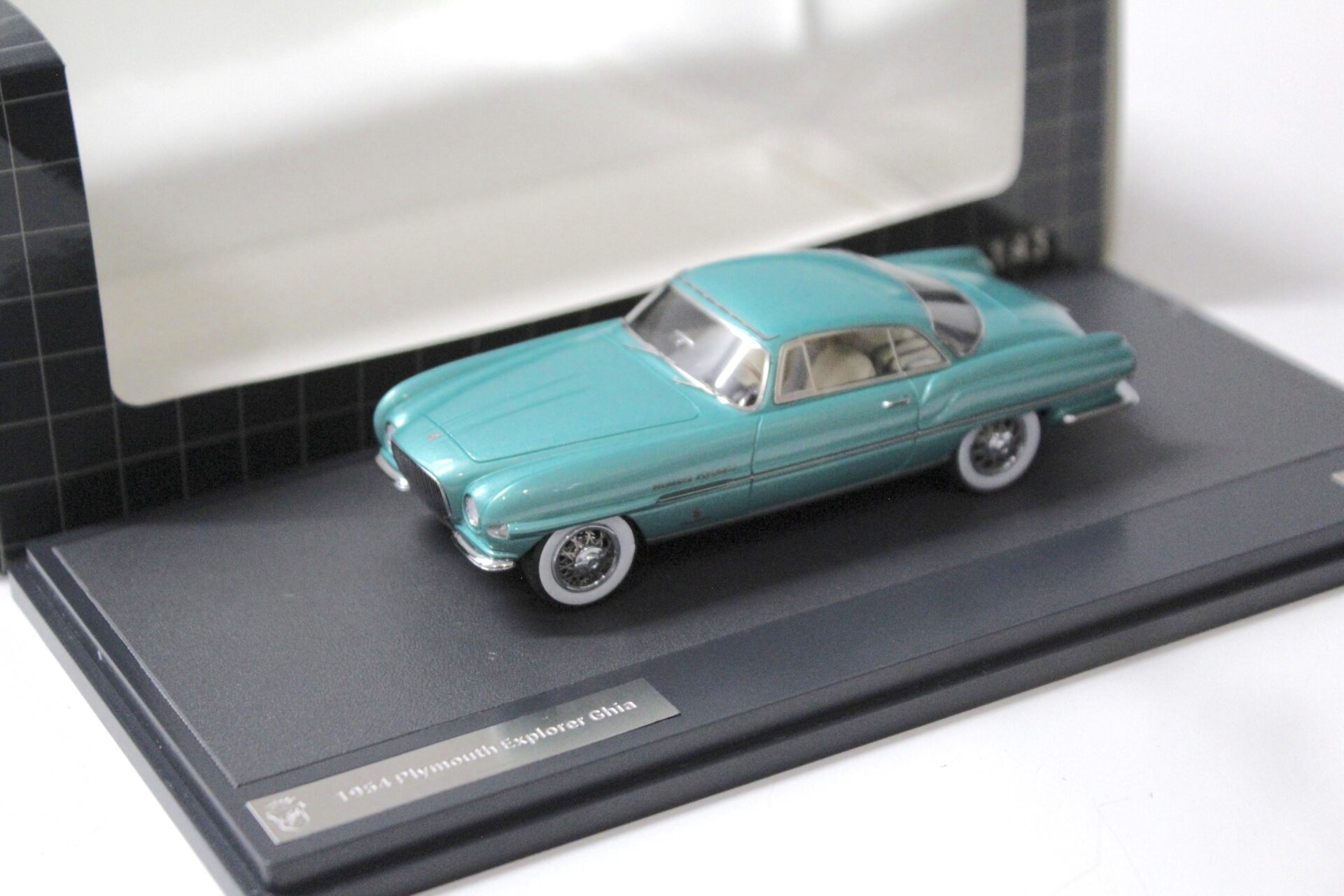 1:43 Matrix 1954 Plymouth Explorer Ghia Coupe green metallic