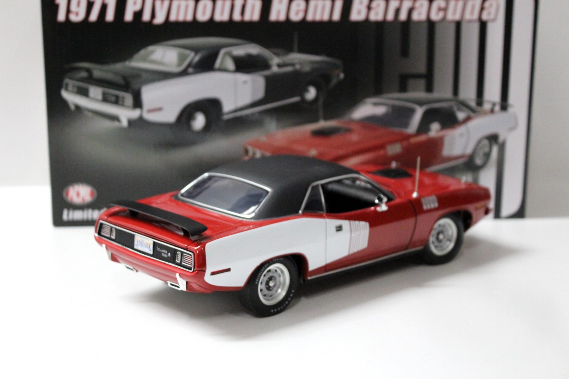 1:18 ACME 1971 Plymouth Hemi Cuda Barracuda Coupe rally red/ white/ black
