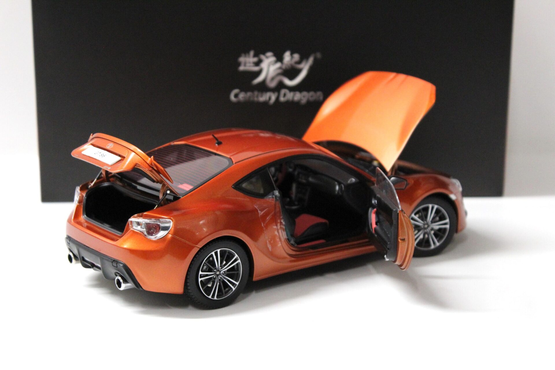1:18 Century Dragon Toyota GT86 Coupe 2014 orange