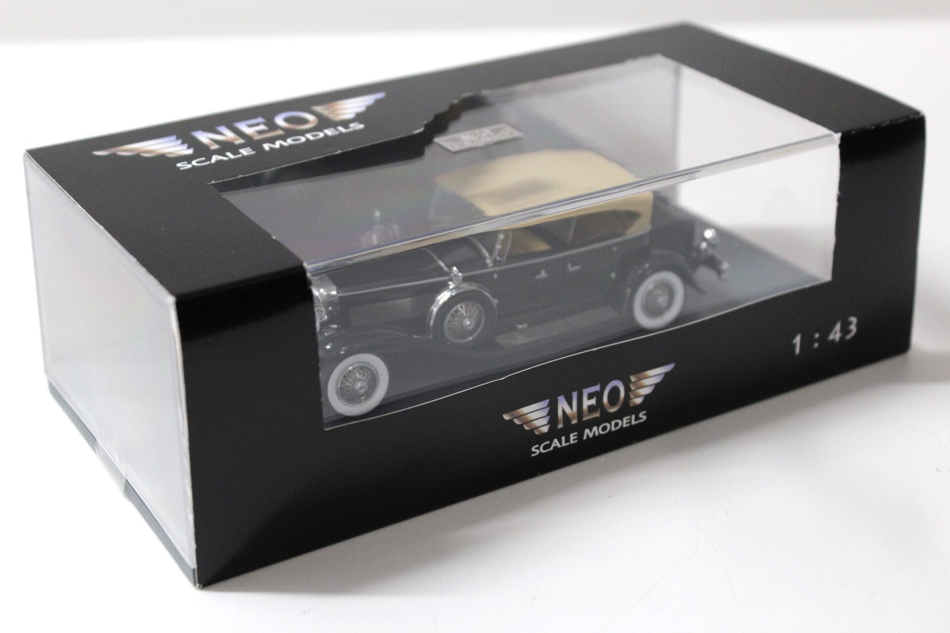 1:43 NEO Duesenberg Model J Tourster Derham 1930 black/ beige Top