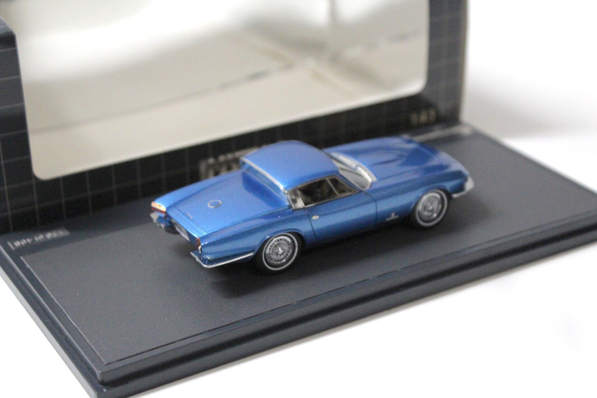 1:43 Matrix Chevrolet Corvette Rondine I Pininfarina 1963 blue metallic