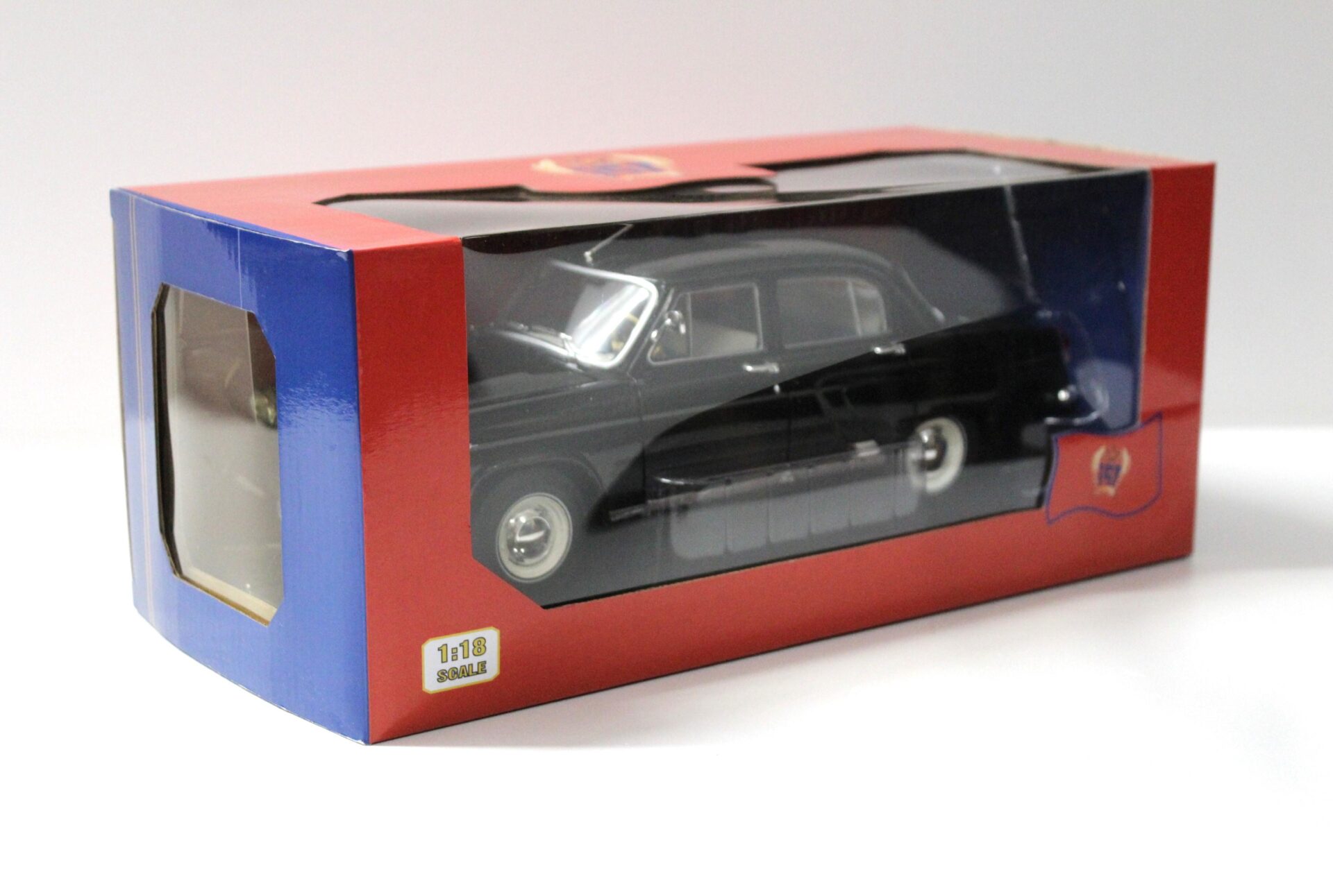 1:18 IST Wolga Volga GAZ 21R Limousine "Volga" 1966 black