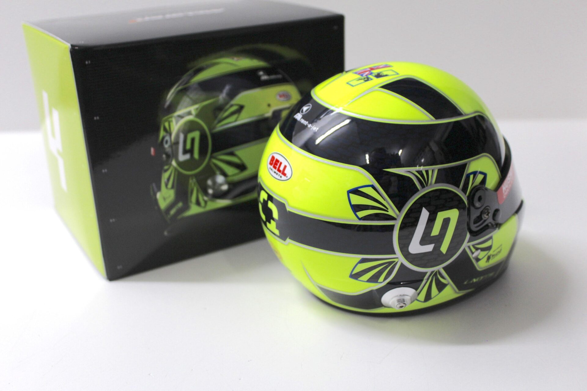 1:2 Bell McLaren Mercedes F1 Team Lando Norris Helmet Helm 2021