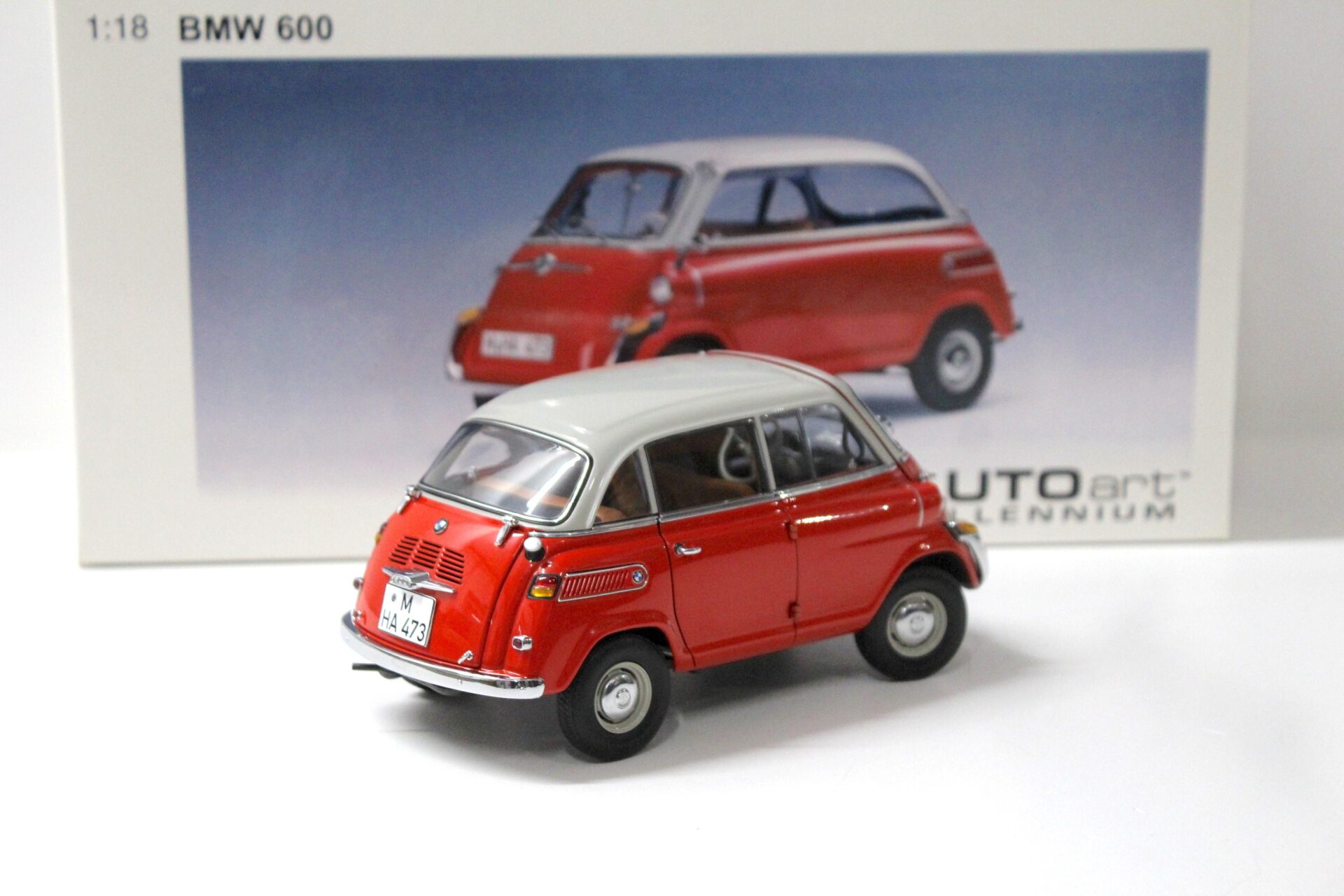 1:18 AUTOart BMW 600 Japan red/ Cortina grey – Premium-Modelcars