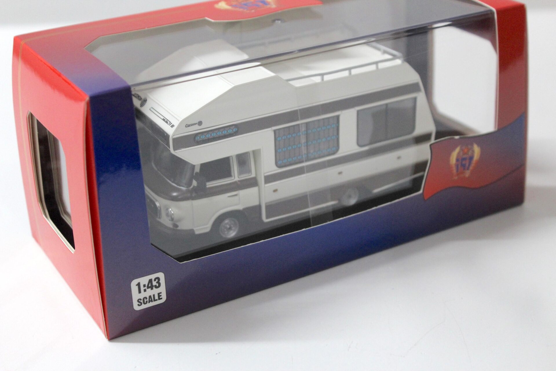 1:43 IST Models Barkas B1000 Wohnmobil 1973 white/ brown