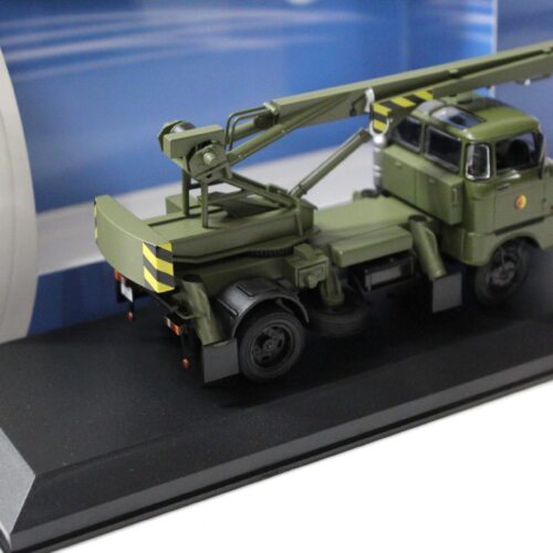 1:43 Cars&Co IST 1968 NVA IFA W50 ADK70 Autokran Kran green
