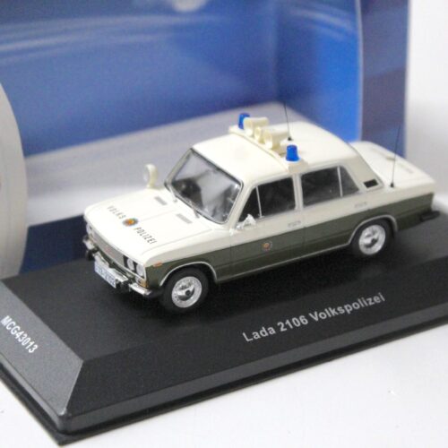 1:43 Cars&Co IST Lada 2106 Sedan Volkspolizei VoPo green/ white