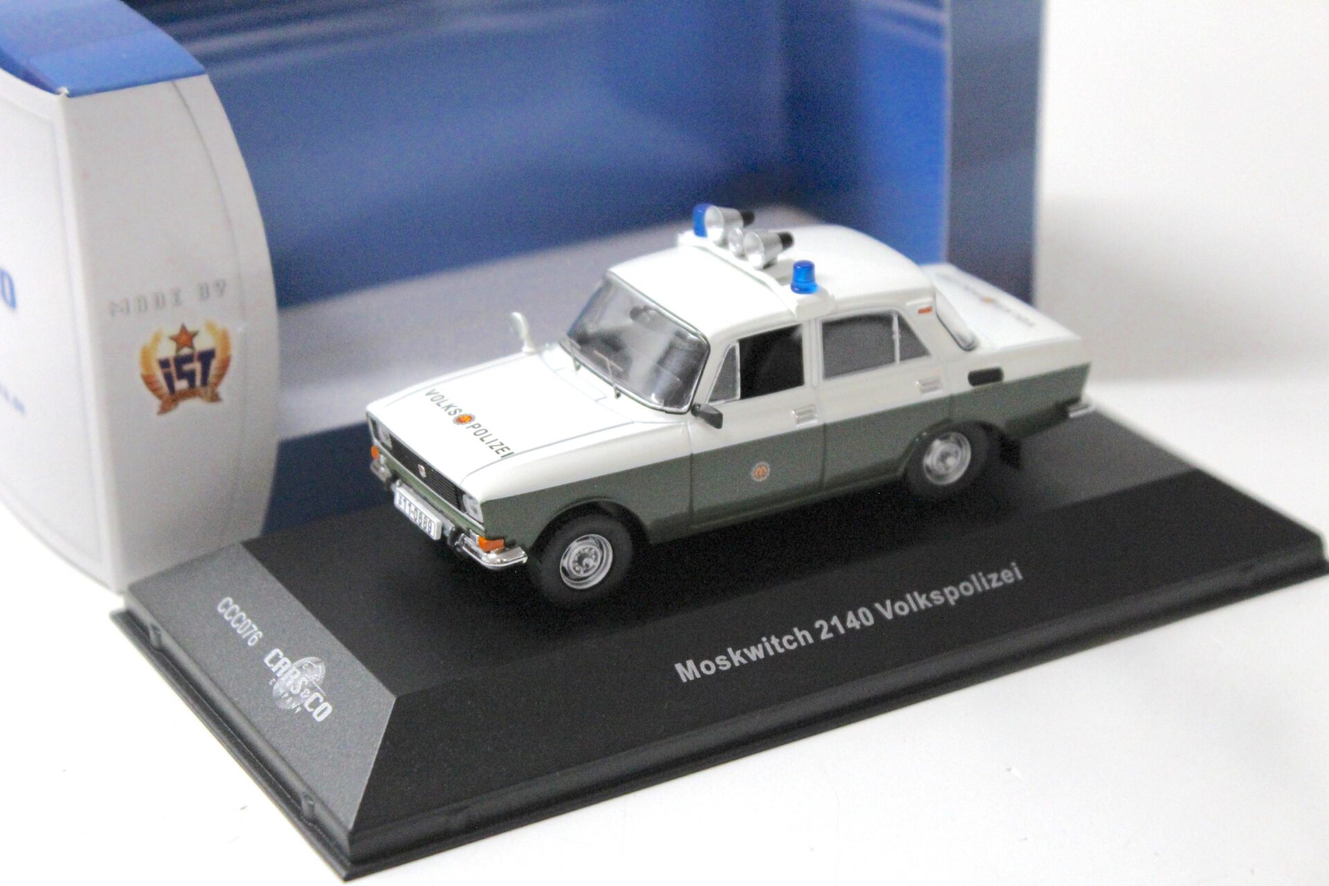 ID 56396 orig.jpg 1:43 Cars&Co IST Moskwitch 2140 Sedan Volkspolizei VP green/ white