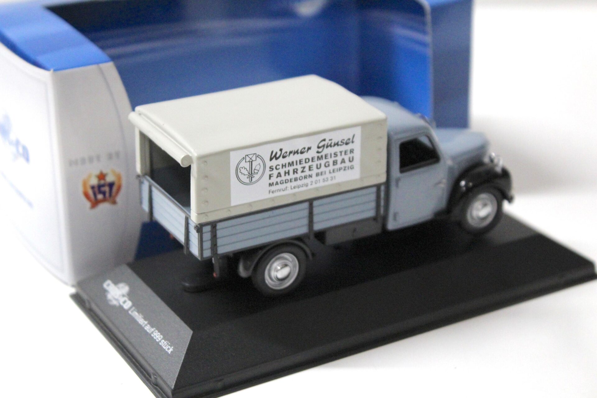 1:43 Cars&Co IST FRAMO V901 Schmiedemeister Günsel Plane/ Pritsche grey