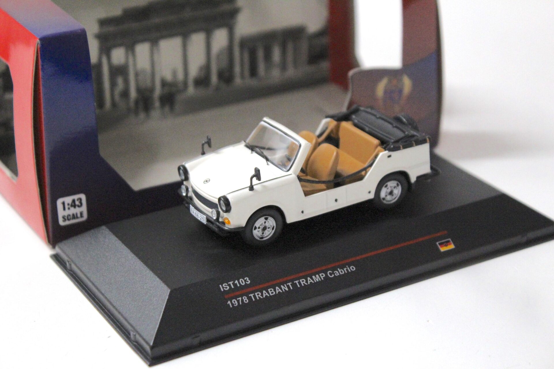 1:43 IST Models Trabant Tramp Cabrio 1978 white
