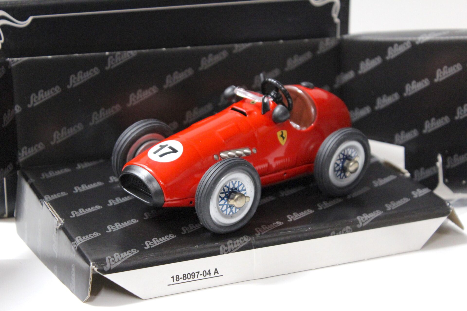ID 56494 orig.jpg Schuco-Classic 01025 Grand Prix Racer 1070 GP red #17