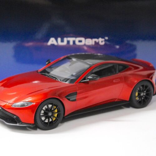 1:18 AUTOart Aston Martin Vantage 2019 Hyper red