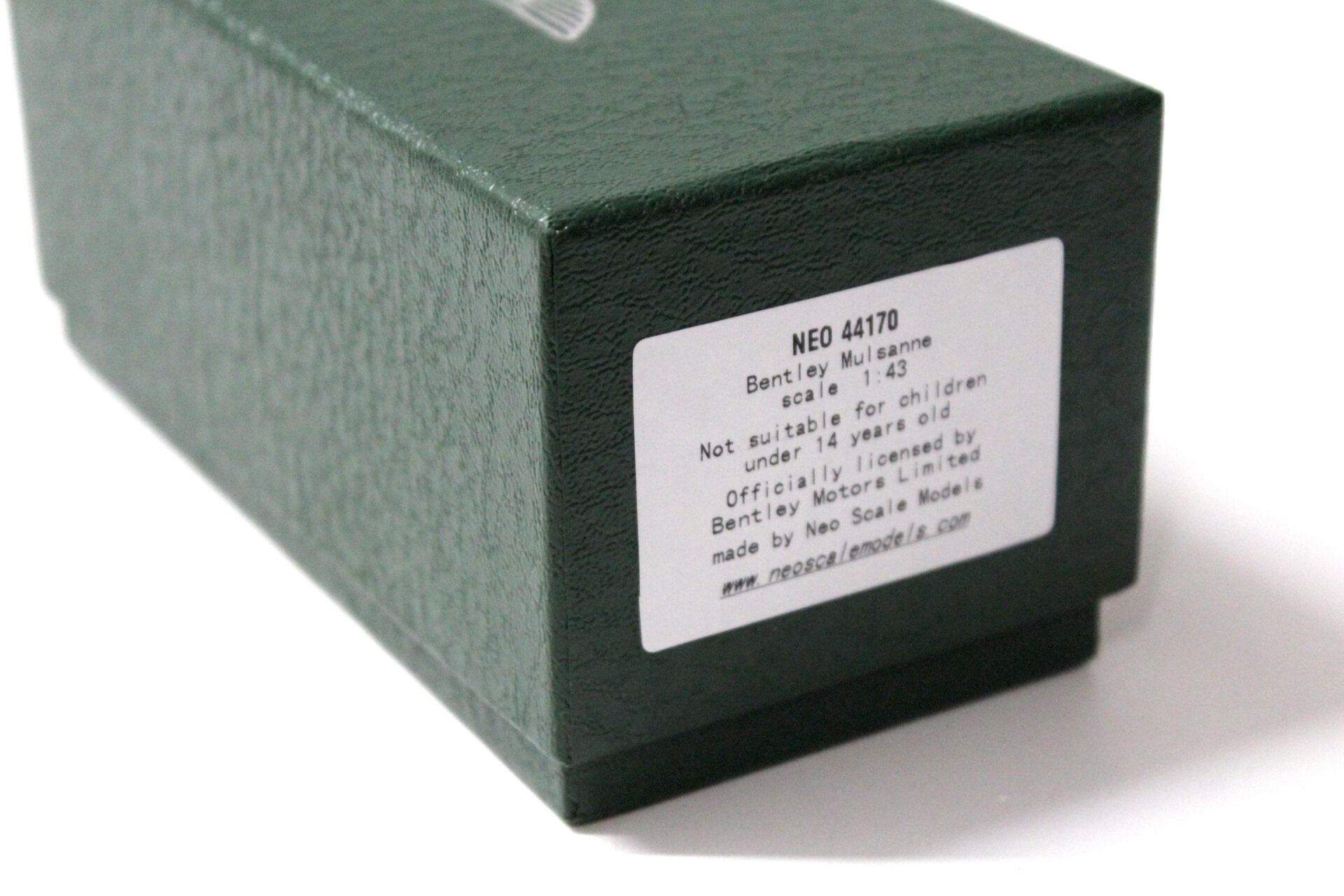 1:43 NEO Bentley Mulsanne Limousine 1980 RHD brown metallic