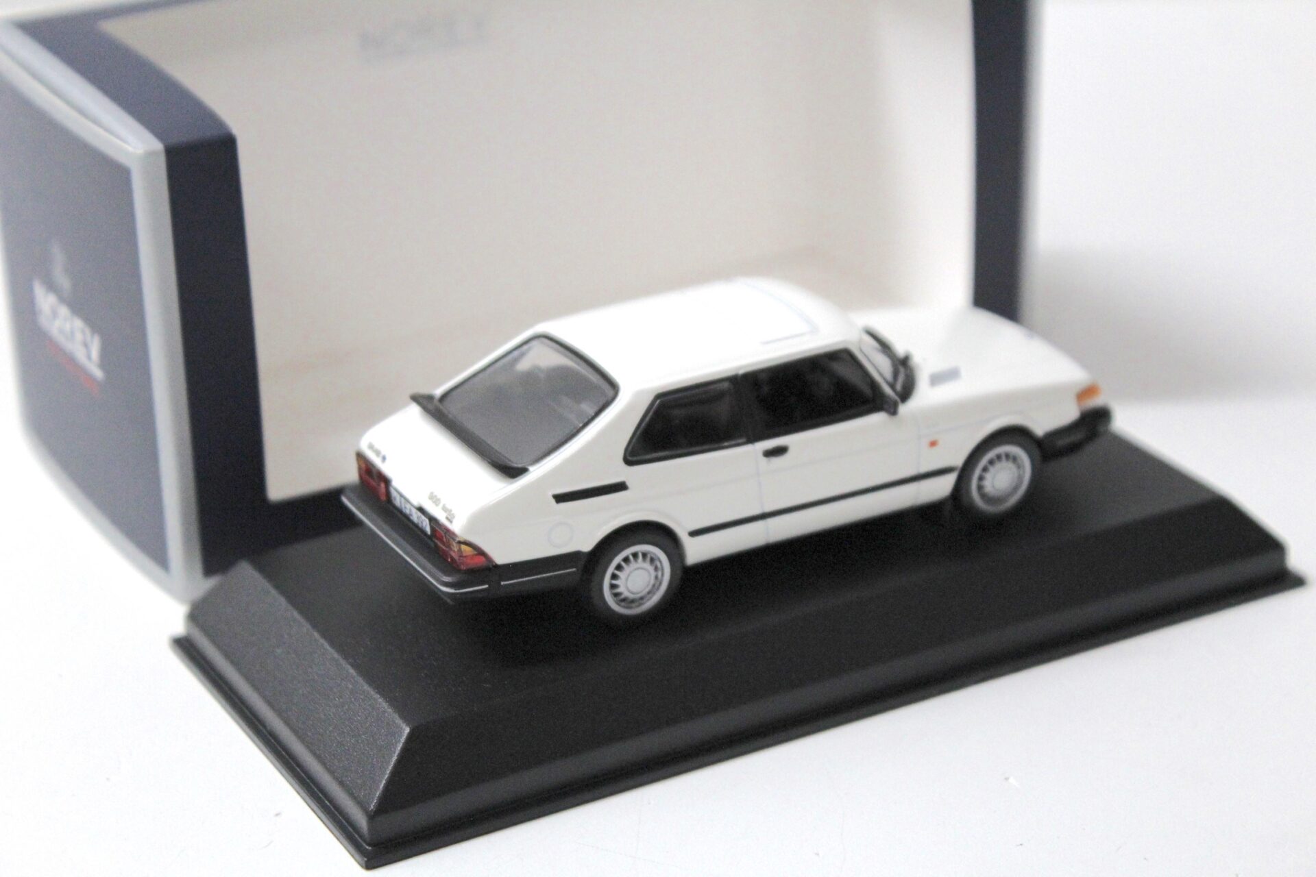 1:43 Norev Saab 900 Turbo 16 white 1991