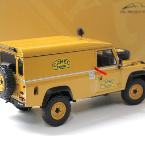 1:18 Almost Real Land Rover 110 Defender Camel Trophy Support Unit Borneo 1985