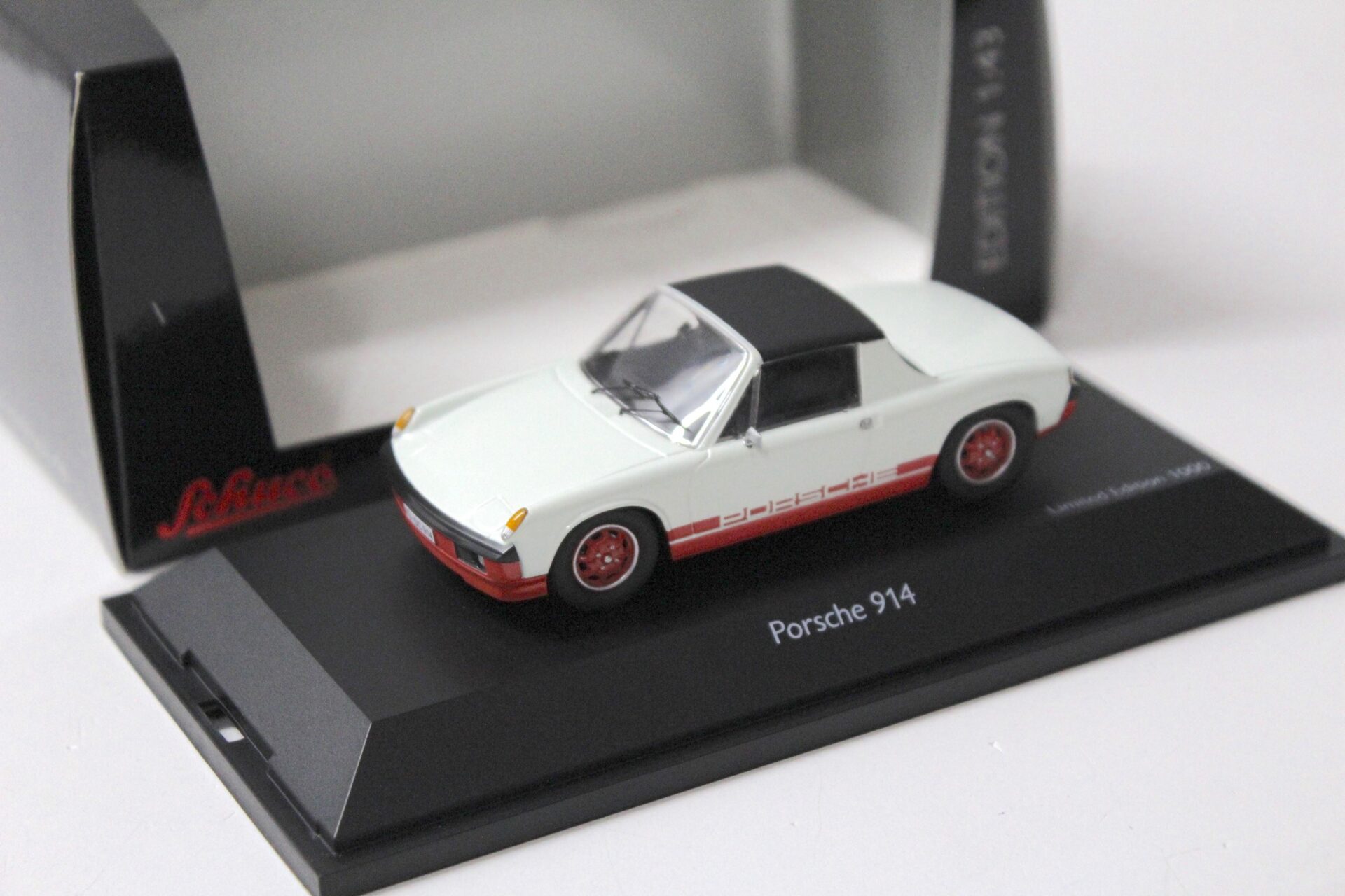 1:43 Schuco Porsche 914 2.0 "Creamsicle" white/ red