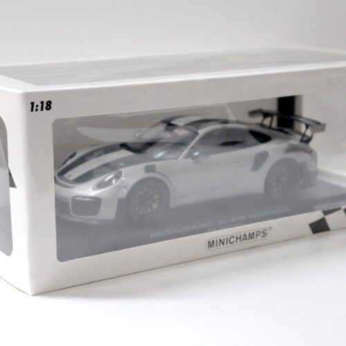 1:18 Minichamps Porsche 911 (991.2) GT2 RS Weissach Package 2018 silver metallic