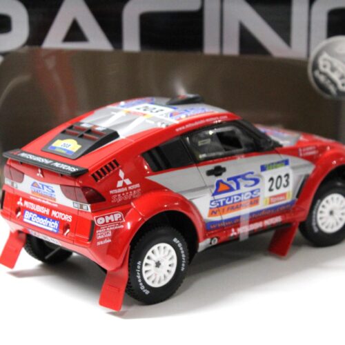 1:18 Solido Mitsubishi Pajero Evolution 2004 Rallye #203 Peterhansel/ Cottret