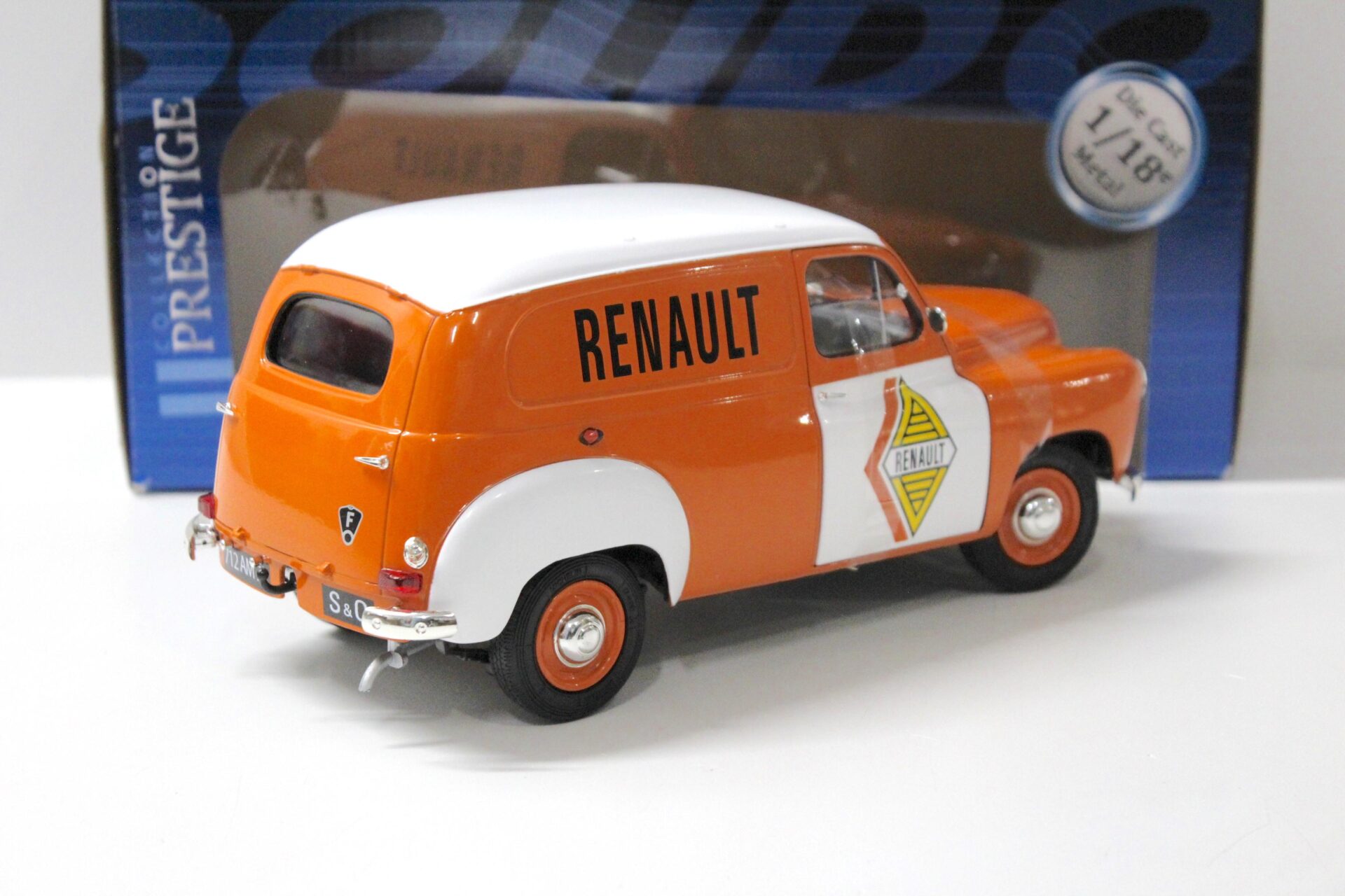 1:18 Solido Renault Colorale Fourgon 1953 orange/ white