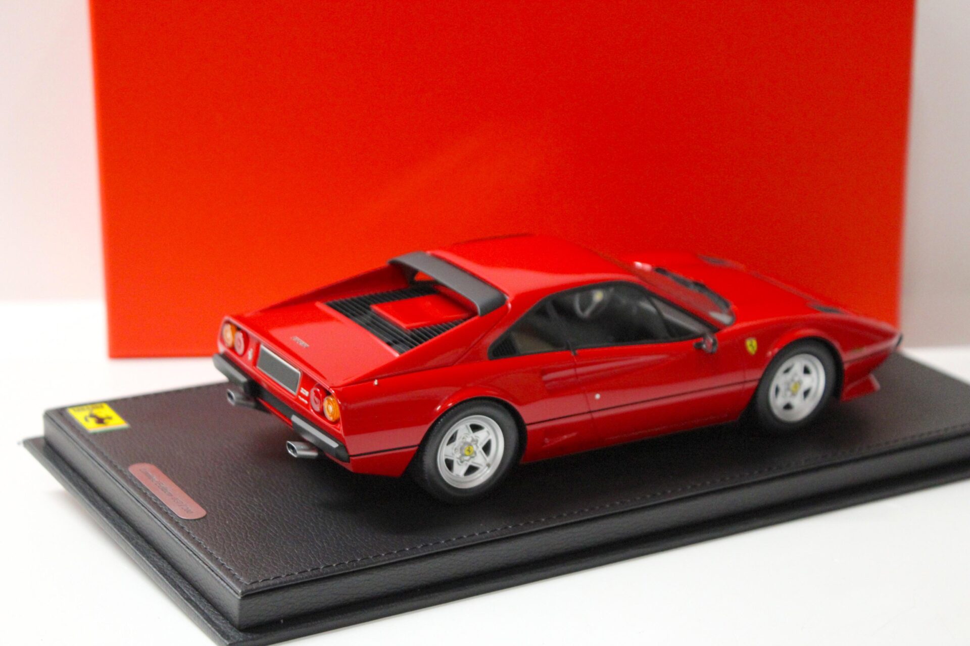 1:18 BBR Ferrari 208 GTB Turbo 1982 Rosso Corsa red 322