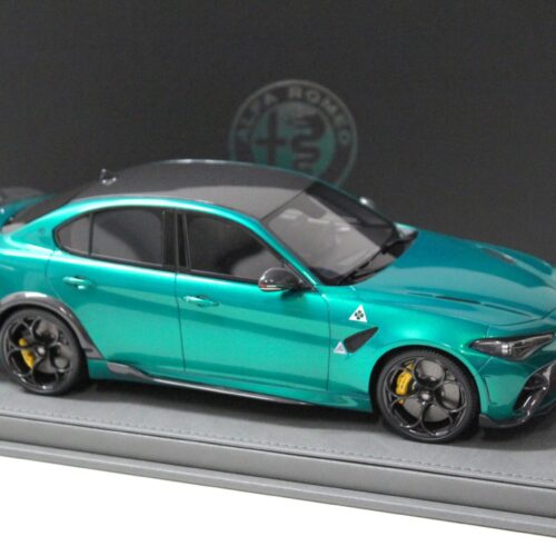 1:18 BBR Alfa Romeo Giulia GTA Verde Montreal green/ yellow brakes - Limited 32 pcs.