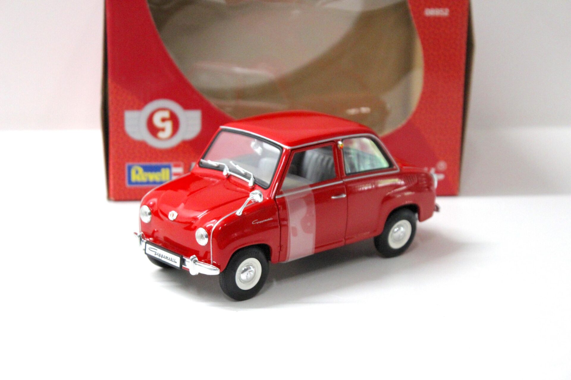 1:18 Revell Goggomobil T250 red