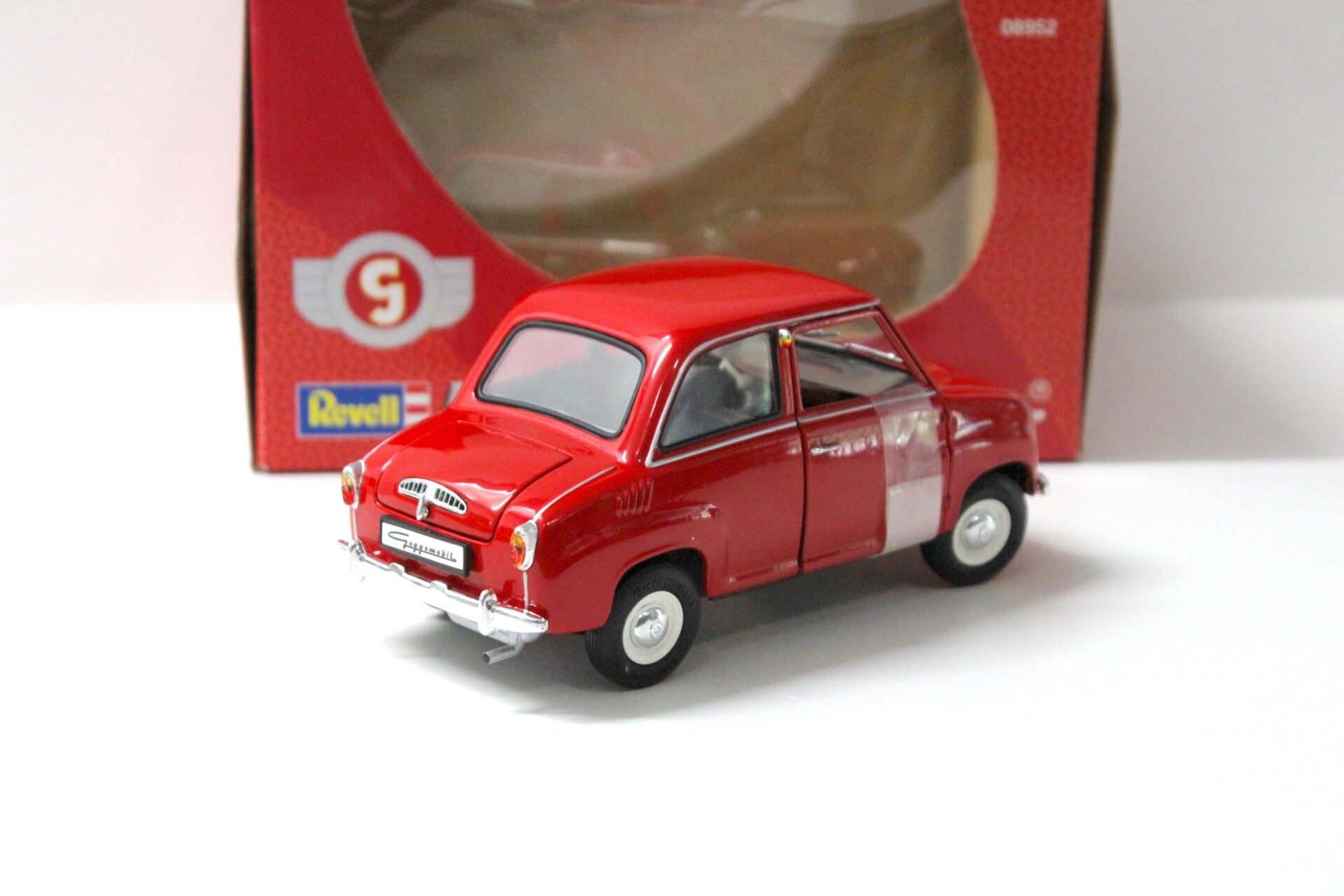1:18 Revell Goggomobil T250 red