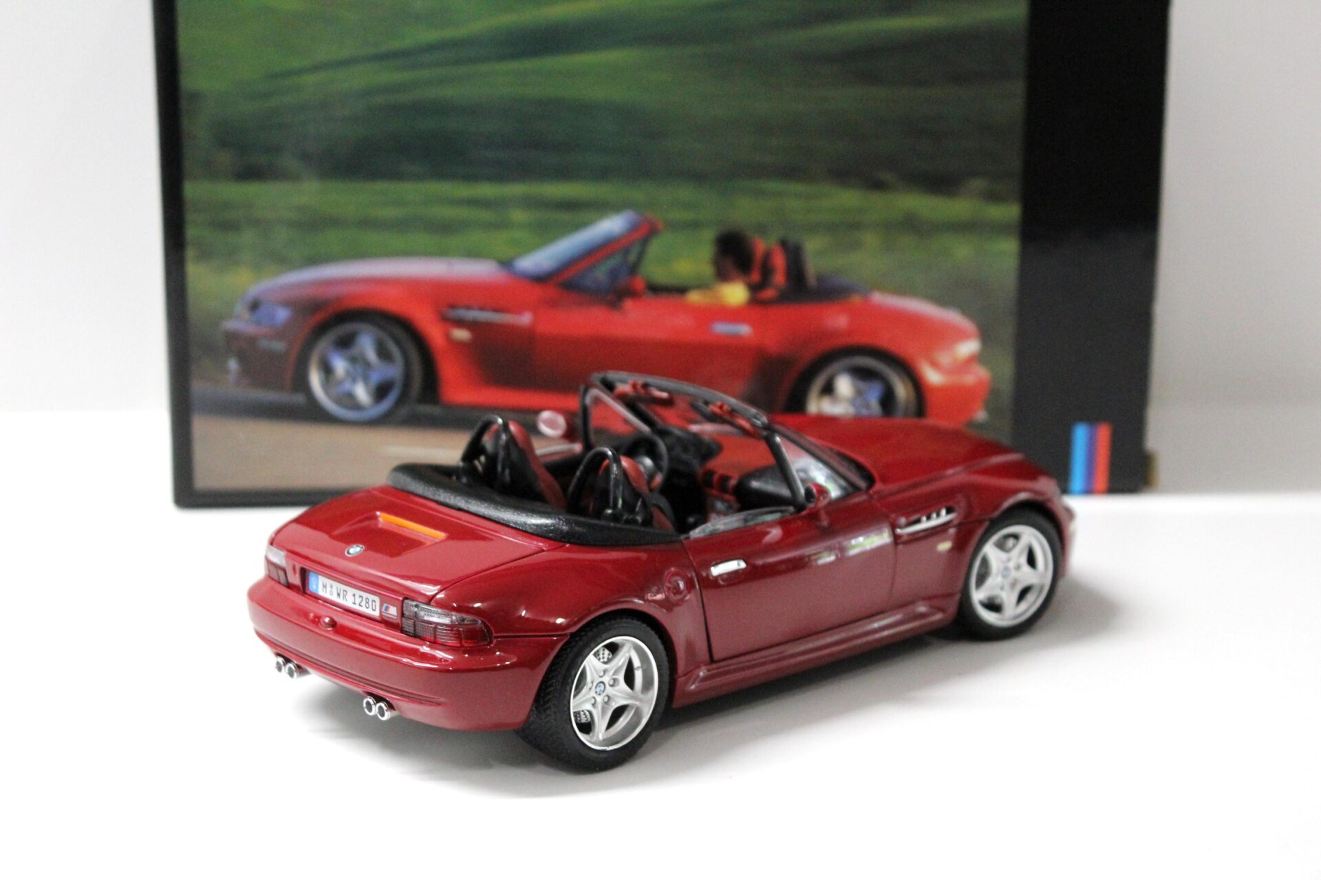 1:18 Bburago BMW Z3M Roadster red DEALER VERSION