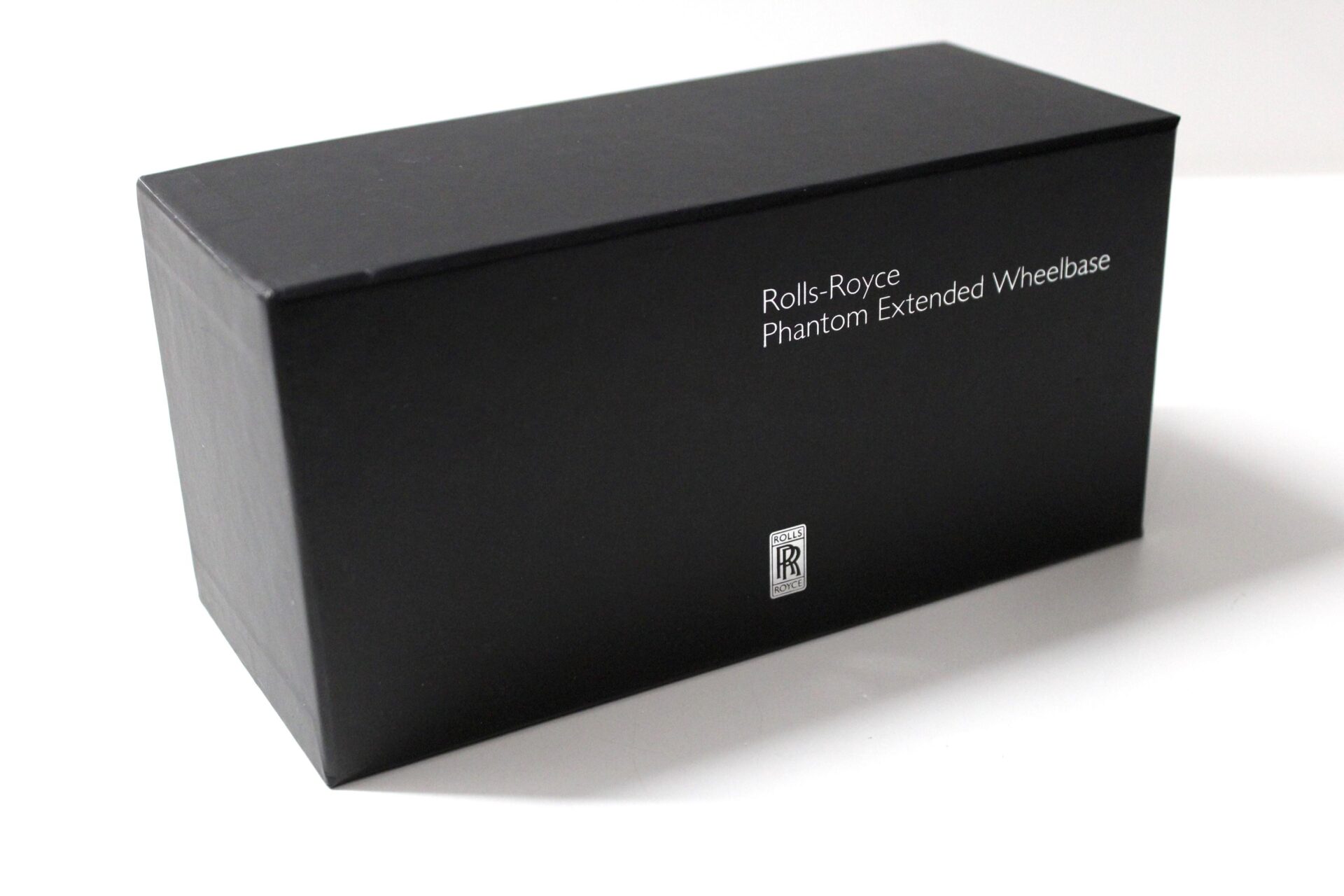 1:43 Kyosho Rolls Royce Phantom EWB English white