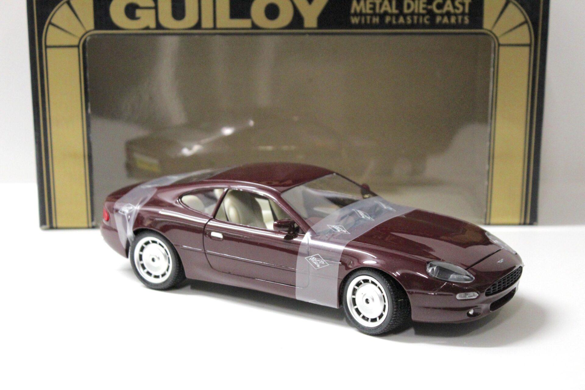 1:18 Guiloy Aston Martin DB7 Coupe dark red