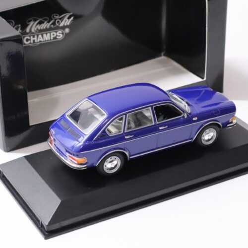 1:43 Minichamps VW 411 LE 1969 Saphir blue