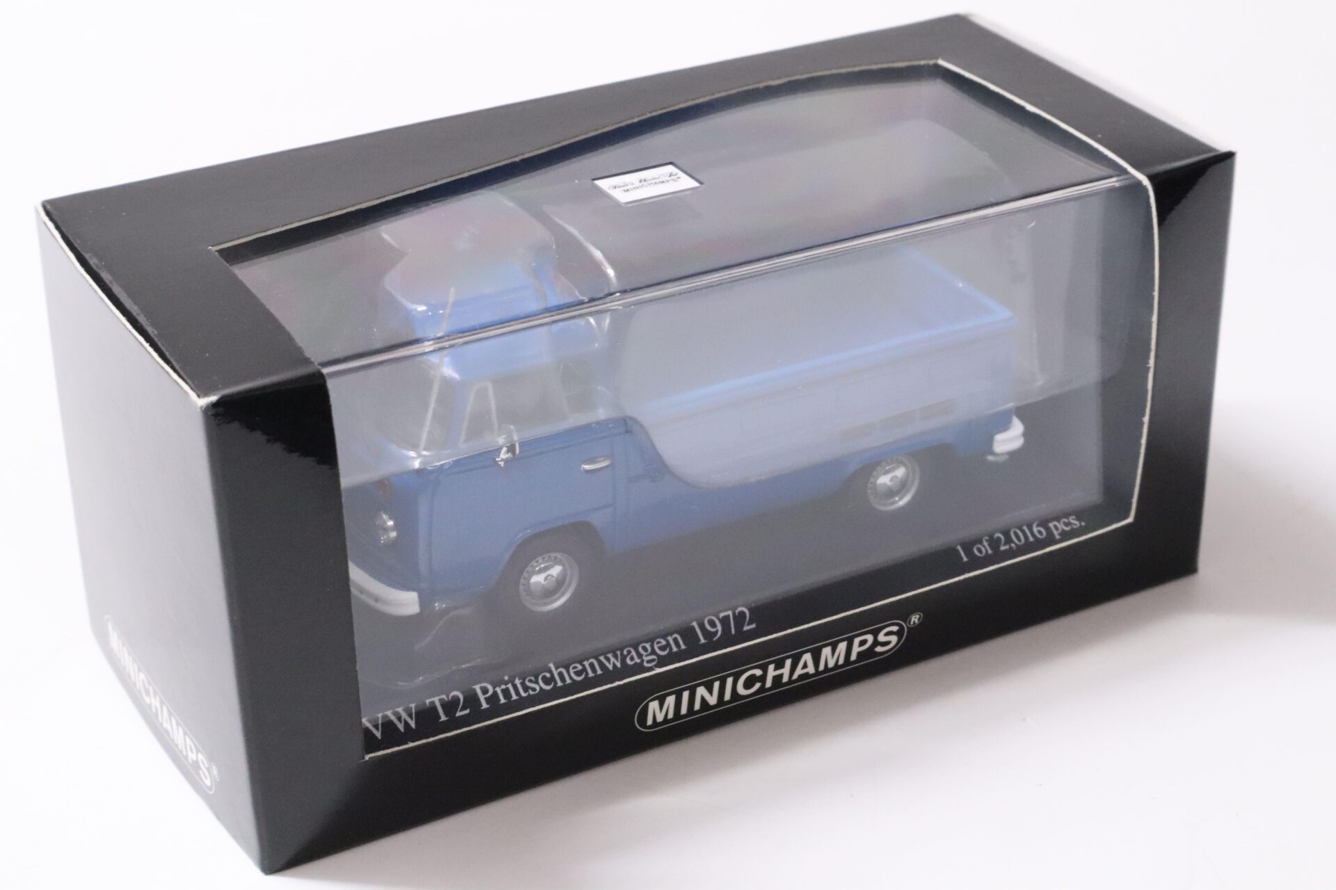 1:43 Minichamps VW T2 Pritschenwagen 1972 Neptun blue