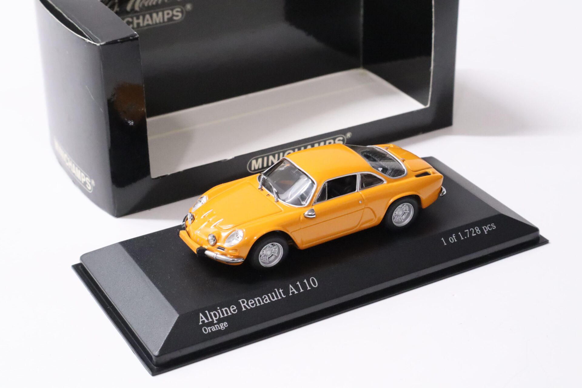 ID 57861 orig.jpg 1:43 Minichamps Alpine Renault A110 Coupe 1963 orange