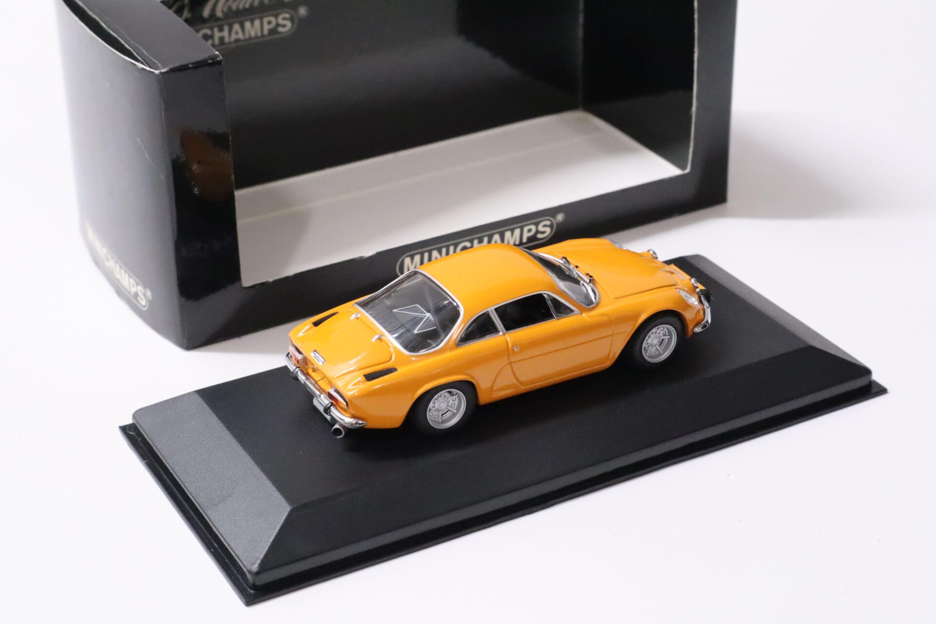 1:43 Minichamps Alpine Renault A110 Coupe 1963 orange