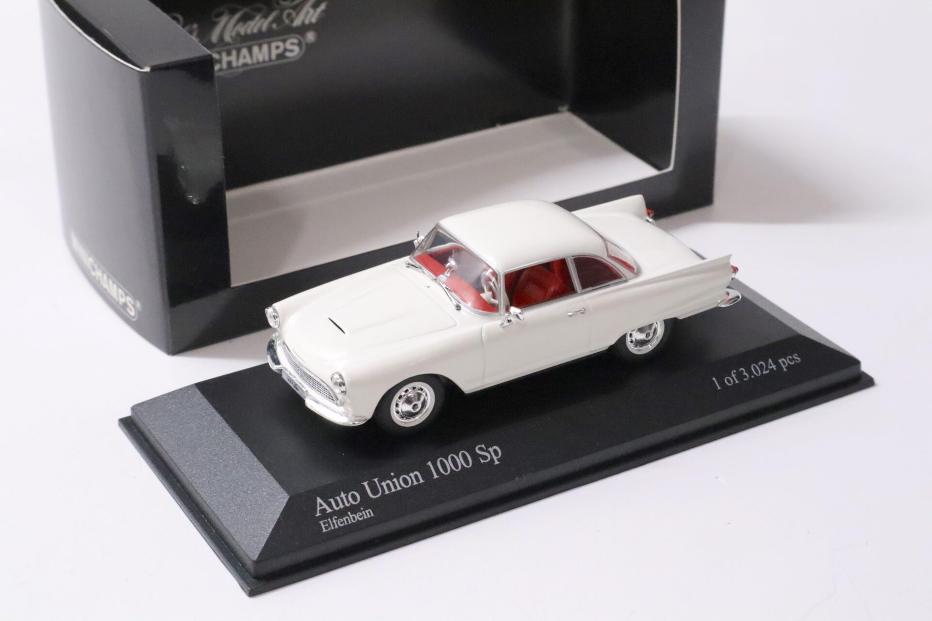 1:43 Minichamps Auto Union 1000 Sp closed Top 1958 Elfenbein white