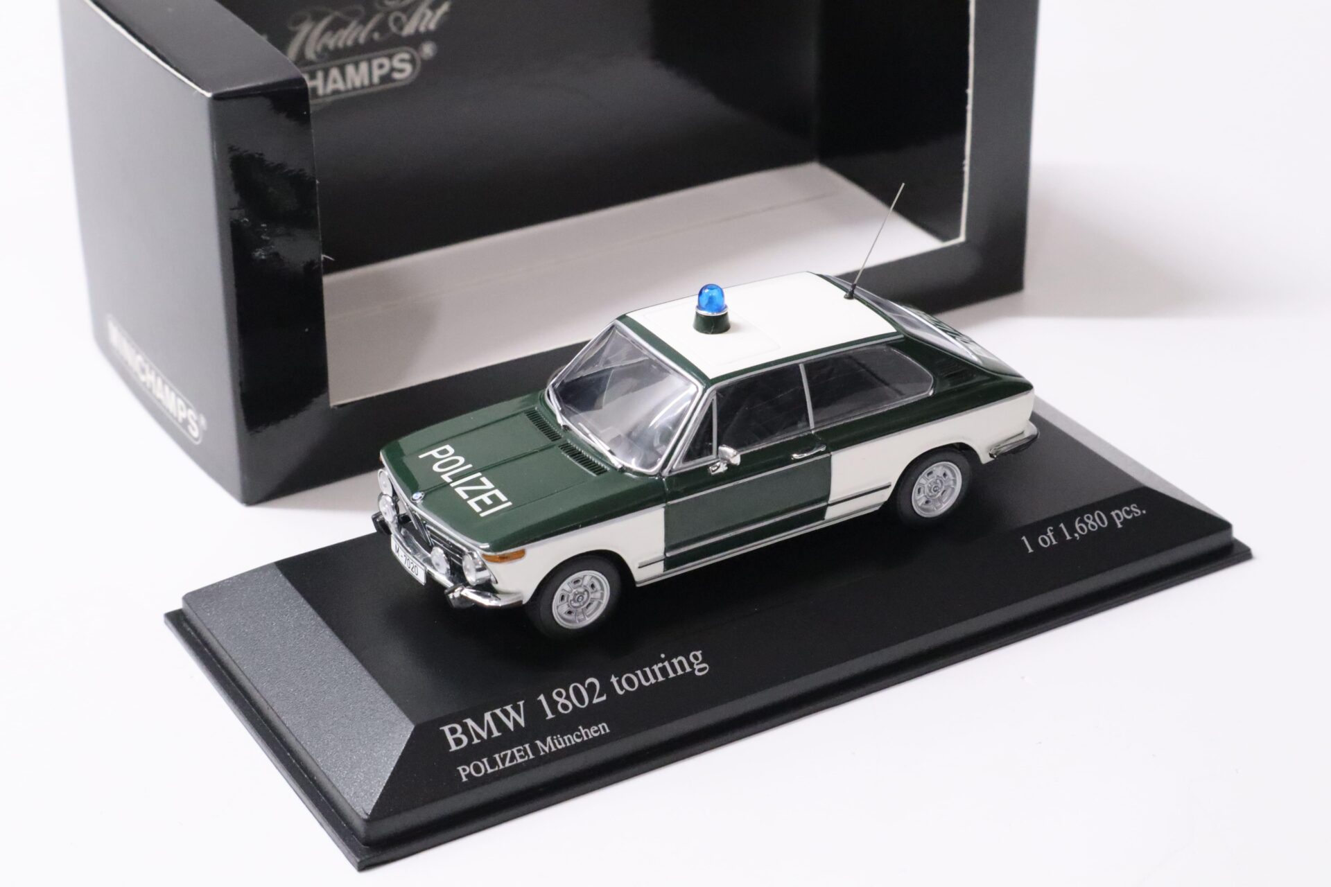 1:43 Minichamps BMW 1802 Touring 1972 Polizei München green/ white