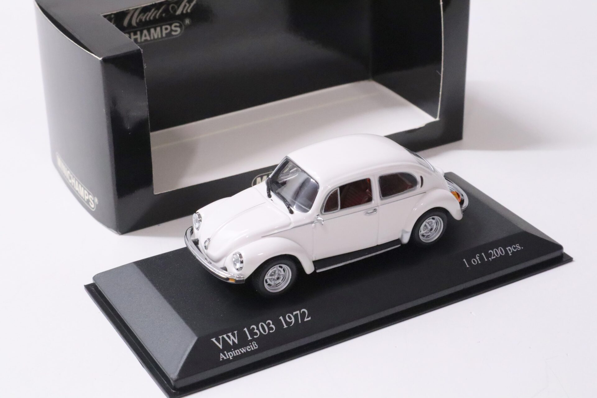 1:43 Minichamps VW Käfer 1303 Limousine 1972 Alpin white