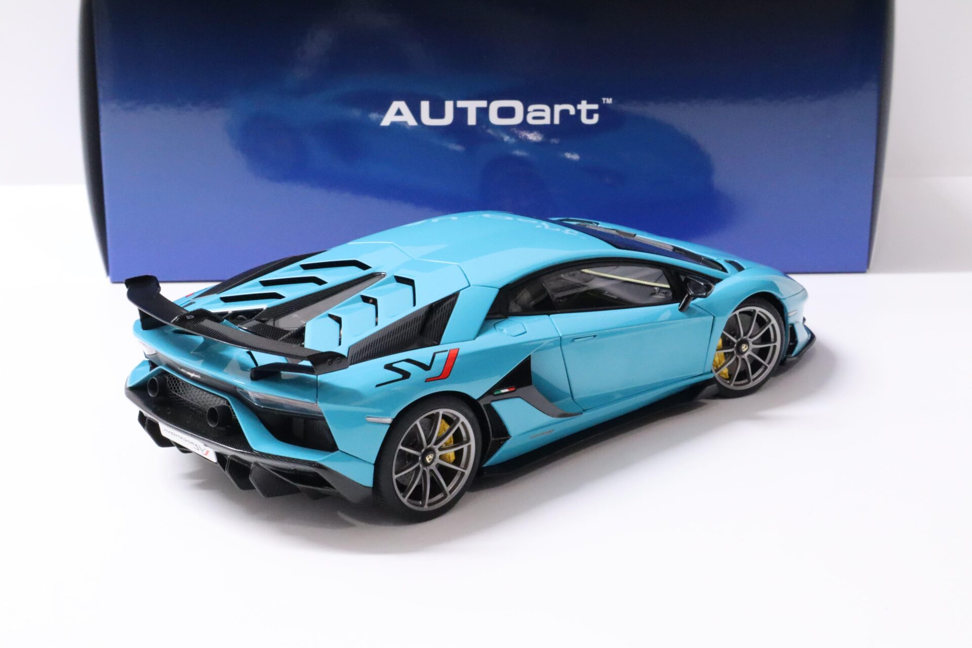 1:18 AUTOart Lamborghini Aventador SVJ 2019 Blu Glauco/ Solid blue