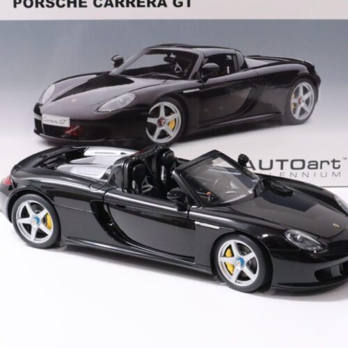 1:18 AUTOart Porsche Carrera GT black with black interior