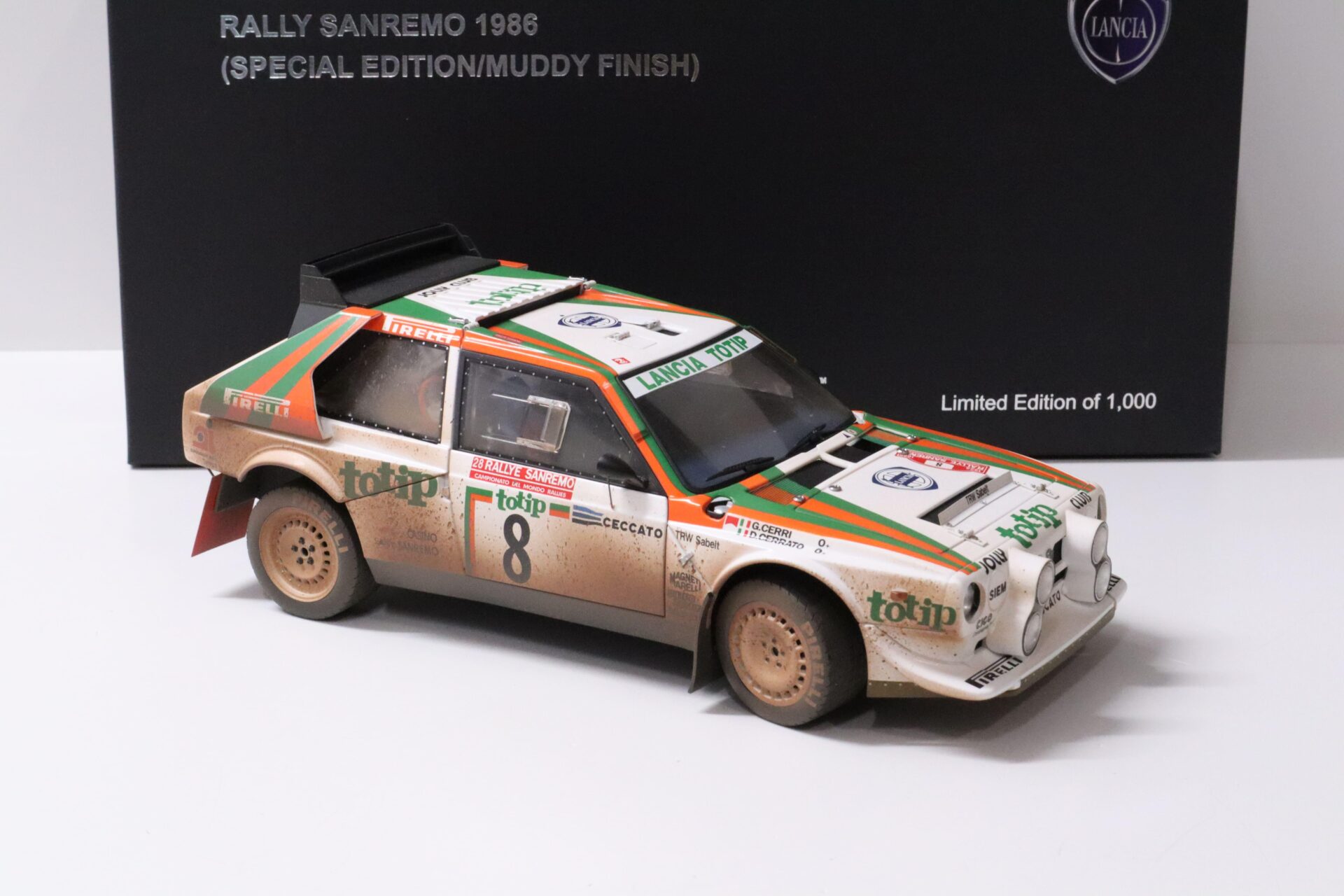 1:18 AUTOart Lancia Delta S4 Rally Sanremo 1986 Special Muddy finish totip #8