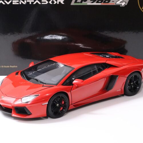 1:18 AUTOart Lamborghini Aventador LP700-4 Rosso Andromeda red