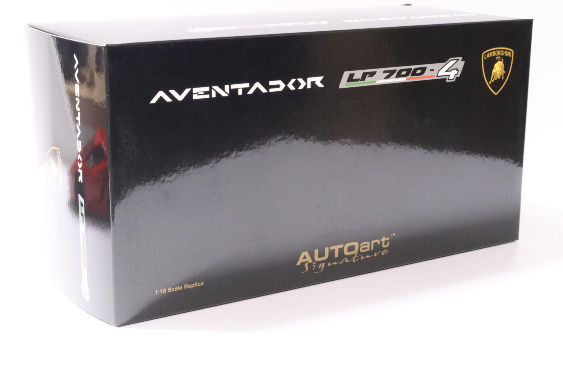 1:18 AUTOart Lamborghini Aventador LP700-4 Rosso Andromeda red