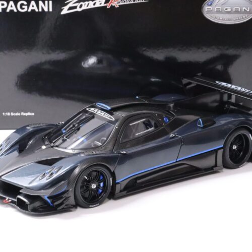 1:18 AUTOart Pagani Zonda Revolucion blue/ black carbon fiber